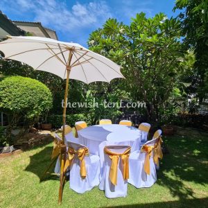 เช่าชุดโต๊ะจีน เก้าอี้พลาสติกคลุมผ้าและผูกโบว์สีทอง