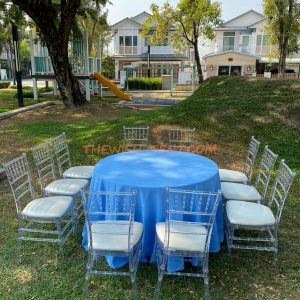 เช่าโต๊ะ-โต๊ะจีนผ้าสีฟ้า-เก้าอี้ชิวารี_คริสตัล